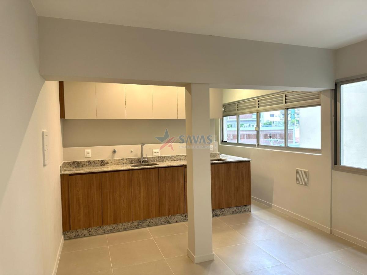 ÓTIMO APTO DE 01 DORMITÓRIO - PRÓXIMO AO CATARINENSE